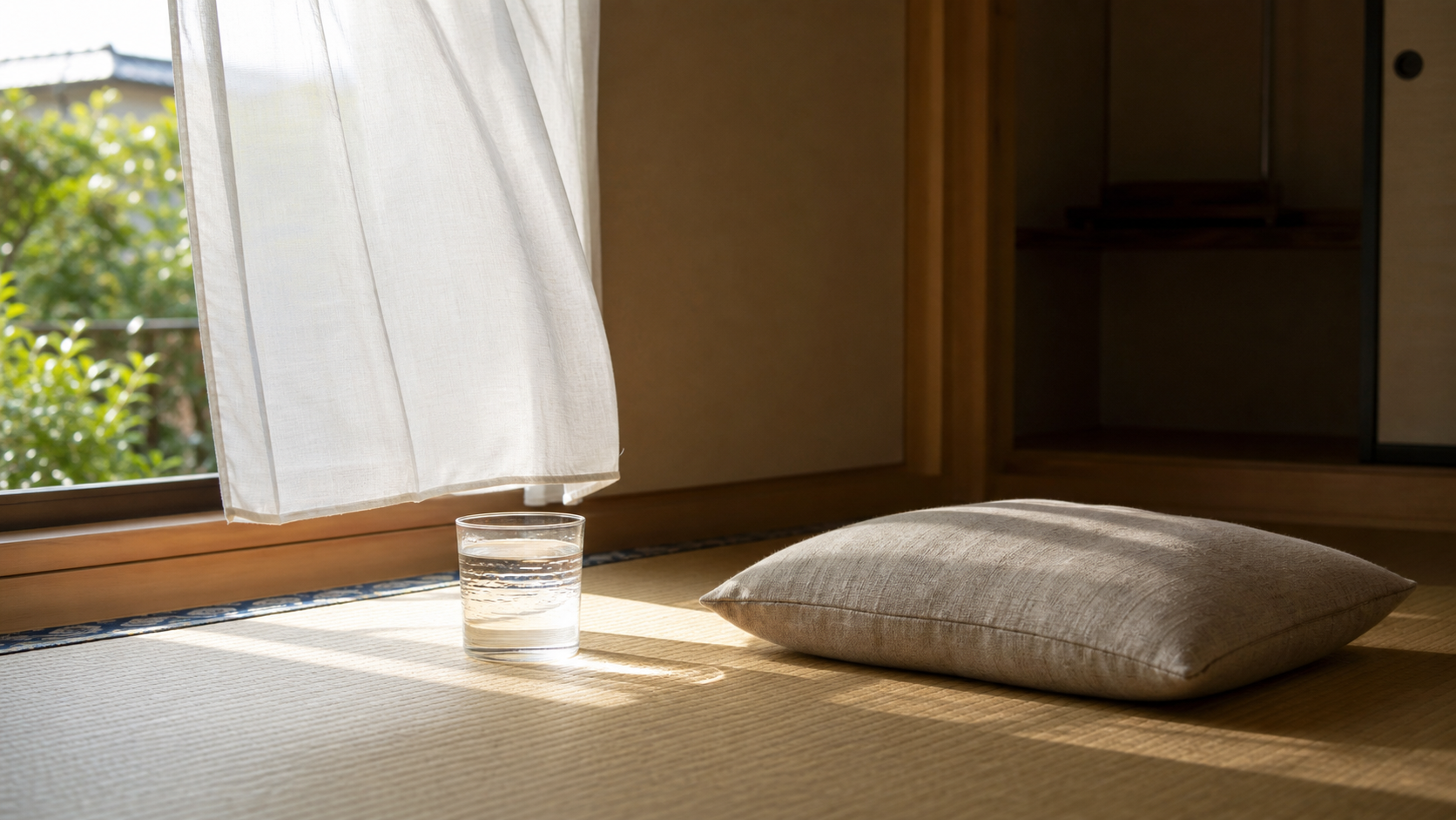 呼吸を観察して静けさへ戻る部屋